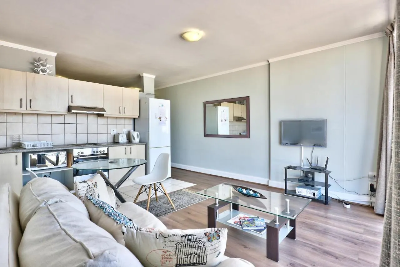 140I Four Seasons Apartment Cape Town